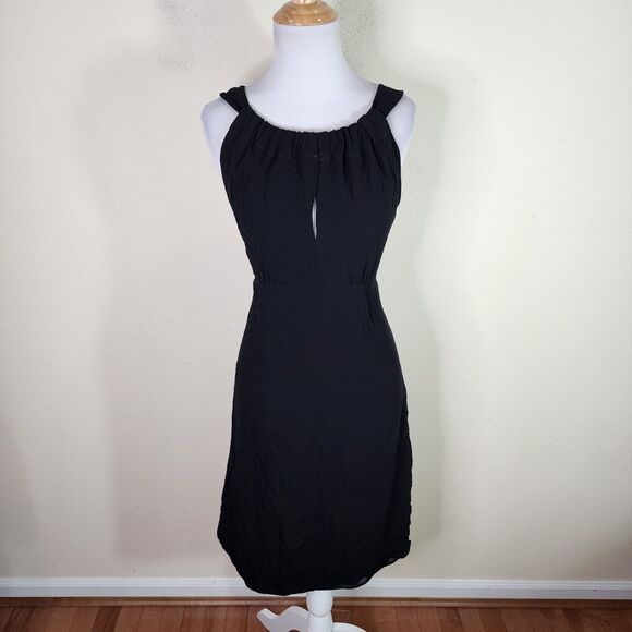 CUE Austrailia Women's Black Sleeveless Shift Dress Size 8 Rayon Keyhole - Picture 1 of 9